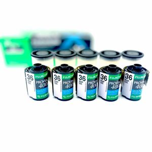 FUJIFILM フィルム　期限切れ カラーフィルム 富士フィルム PROVIA 400x 未使用　冷蔵庫保管 ポジ　リバーサルフィルム 5本　箱無し