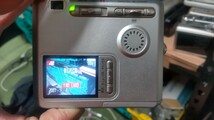 H1995 FUJIFILM FINEPIX 50i コンパクトデジタルカメラ 小型デジカメ/富士フイルム 簡易動作確認OK 動作品 現状品 送料無料 _画像4