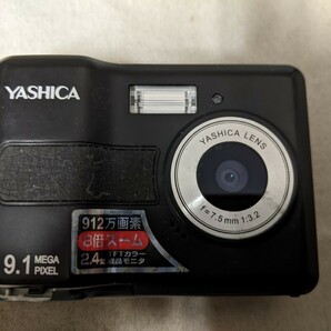 H1967 YASHICA EZ F924 コンパクトデジタルカメラ 小型デジカメ/ヤシカ 簡易動作確認OK 動作品 現状品 送料無料