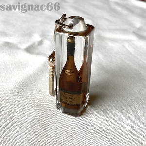 60年代 フレンチキーホルダー ブルボン レミーマルタン Remy Martin VSOP ボトル 立方体★ フランス コニャック ブランデー vintage 企業物