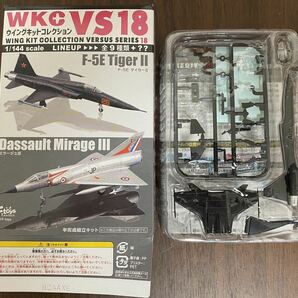 F-Toys 1/144 ウイングキットコレクション VS18 1-B F-5E TigerⅡ アメリカ空軍 第13混成戦闘飛行隊 ファイティング・セインツの画像1