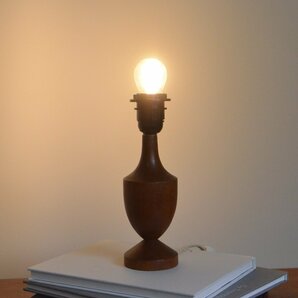 北欧ヴィンテージ チーク テーブルランプ 照明 ライト(ルイスポールセン ヤコブセン アアルト コルビジェ イデー idee LE KLINT レクリントの画像2