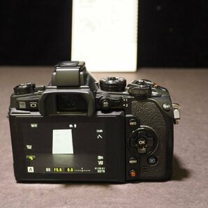 S960 OLYMPUS デジタルミラーレス一眼カメラ OM-D E-M1 ボディのみ ブラック バッテリー付属 オリンパスの画像8