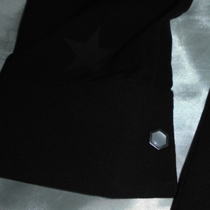 送料185円・K551■ 矢沢永吉 良品 長袖シャツ ボタン式 Lサイズ バック定番ロゴ星 Yシャツの画像8
