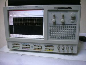 Tektronix LOGIC ANALYZER TLA 5204 現状で！