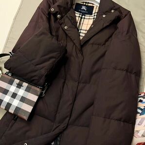 H20【人気のロングスタイル】参考価格18万●BURBERRY LONDON●ダウン90%ロングジャケット バーバリーコート レディース ノバチェック総柄の画像3