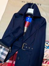 J40【鮮やかスプリングコーデ】参考価格12万●超美品BURBERRY BLUE LABEL●ライナートレンチコート バーバリーコート レディース　秋冬春!_画像4