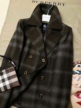 SH9【魅了するノバチェック】参考価格18万●超美品BURBERRY LONDON●華やかなシルエット●トレンチPコート バーバリーコート レディース_画像3