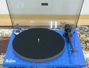 *Pro-Ject Project Essential III The Beatles surge .nto* pepper z specification original box attaching beautiful goods *