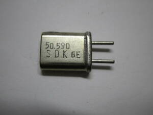 ジャンク（ス）　50.590MHz　HC-25/Uタイプ水晶発振子　未使用品