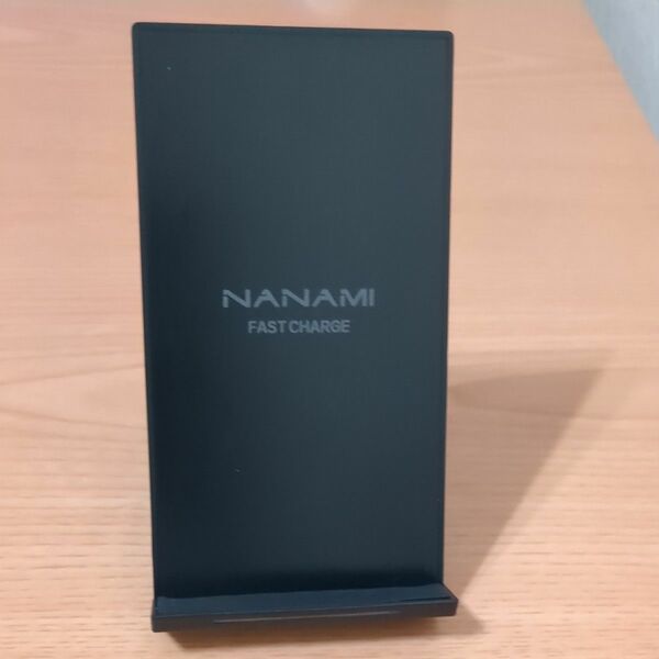 新品　NANAMI M220 ワイヤレス充電器