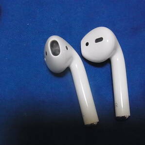 Apple AirPods with Charging Case 第2世代 MV7N2J/Aの画像7