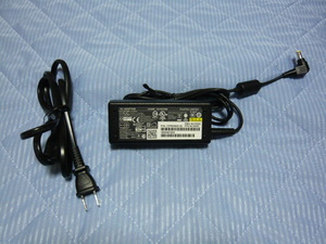 富士通 ACアダプタ 19V-3.42A（FMV-AC332A）外径5.5mm・内径2.5mm★中古品 ★送料無料・匿名配送★