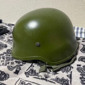 M８２６ヘルメット　Lサイズ(ヘルメットカバー付き) ドイツ連邦軍？オランダ軍？ベルギー軍？