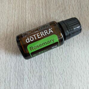 ドテラ doTERRA エッセンシャルオイル ローズマリー