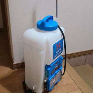 新品未使用未開封品！ 充電式 電動噴霧器 背負式 タンク容量 20L 5種の噴射口 ノズル付 ★家庭電源OK！の画像2