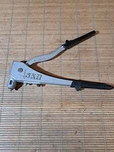 SK11 ハンドリベッター HR-21 リベッター 工具 大工道具 2.4(銀) 4.0(赤) 3.2(黄) 4.8(黒)