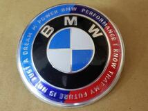英文字入り BMW 50th エンブレム ボンネット 82mm 新型 50周年 M クラシック E36E64E60E61E65E66E70E71E81E83E85E87E89E90E91E92_画像2