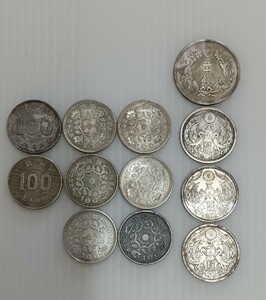 100円銀貨×8/50銭銀貨×4/計１２枚/硬貨/保管品