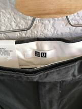 新品 タグ付き UNIQLO U ワイドフィットタックチノ パンツ 88 濃灰色 ダークグレー DARK GRAY ユニクロU_画像2