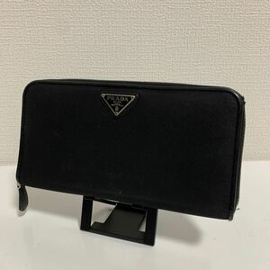 PRADA プラダ 三角プレート ナイロン ラウンドファスナー ジッピーウォレット　長財布 黒 ブラック 