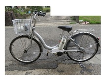 K☆ BRIDGESTON Assista A44　26インチ　3段変速ギア　電動自転車 充電器付_画像1