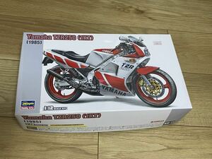 未開封 未組立品 ハセガワ ヤマハTZR250 白赤ストロボカラー バイクシリーズ プラモデル 長谷川 1985 1KT