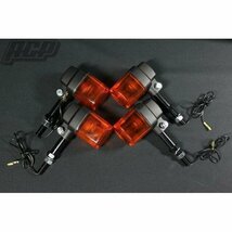 汎用 角型ウィンカー（オレンジ/ブラック）ステー付き 新品4個_画像1