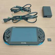 PlayStation Vita Wi-Fiモデル スーパーバリューパック PCH-2000 シリーズ ブルー／ブラック 動作確認済 初期化済 ソフト4本セット No.6007_画像2