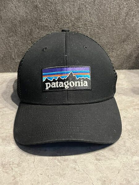 パタゴニア キャップ Patagonia P-6 ロゴ トラッカー メッシュキャップ スナップバック 帽子 アウトドア