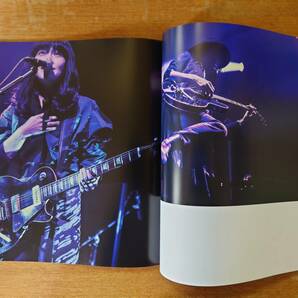 【即決】ラブ・サイケデリコ LOVE PSYCHEDELICO/写真集「20th Anniversary Tour 2021 Special Photo Book」(Live Photo Album)の画像7