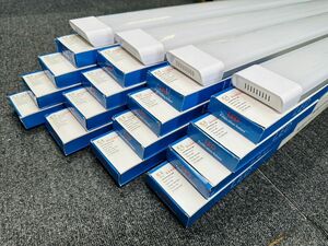 【送料無料】高輝度 薄型 直管LED蛍光灯 20本セット 消費電力18W 50W相当 5500lm 昼光色6000K 3列LED搭載 器具一体型