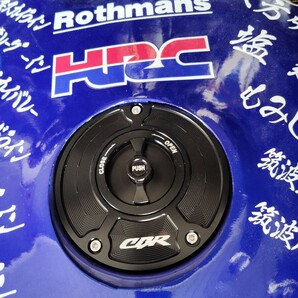 CBR250RR MC22用アルミ タンクキャップ 送料無料！　黒　②　検索用　CBR1000RR NSR250R CBR600RR CB400SF VTR1000 CB1300 CB1000等に！