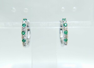  is feta! emerald 0.10ct K18WG earrings (AT-2114)