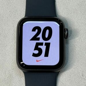 ☆即決 美品 初めての方もおすすめ Apple Watch SE Nike 40mm スペースグレイアルミニウム アップルウォッチ GPS+Cellularモデル 686の画像1