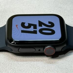 ☆即決 美品 初めての方もおすすめ Apple Watch SE Nike 40mm スペースグレイアルミニウム アップルウォッチ GPS+Cellularモデル 686の画像4