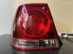 18系クラウン　アスリート後期　寒冷地　テールランプ　18クラウン　ゼロクラ 81560-30B11 左　LED トヨタ GRS183 GRS184 Toyota