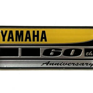 [全国送料込]ヤマハ YAMAHA 60周年 60th Anniversary エンブレム 純正 ステッカー シグナスX マジェスティS AEROX NMAX TMAX BWSの画像1