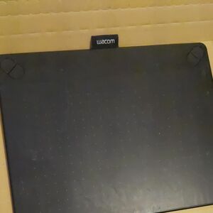 →(現状品)←wacom　ワコム CTH-690　ペンタブレット(本体のみ)()