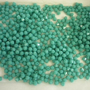 8882.未使用 チェコビーズ M.C.GLASS BEADS グリーンターコイズの画像2