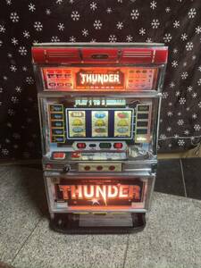  slot machine slot apparatus THUNDER medal 