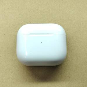 【USED】 3-② Apple 純正 Airpods アップル エアーポッズ 第3世代 充電ケースのみ A2566の画像1