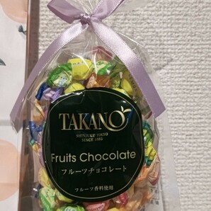 新宿高野フルーツチョコレートSPリボン 6種類のフルーツの味が楽しめるチョコです。内容量80gの画像2