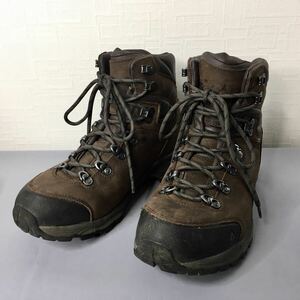 VASQUE バスク St.Elias GTX 26.5cm 幅狭めで26.0 セントエライアス ブーツ トレッキングシューズ 登山靴 GORE-TEX Vibram レザー ブラウン