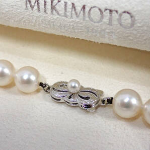 美品 MIKIMOTO/ミキモト真珠 パールネックレス テリ良 ホワイトピンク系 約8.4～8.8mm玉 約43.5ｇ K18留め具 アコヤ ケース他付属 の画像6