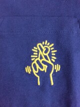 評価参照！新品！刺繍！ユニクロ キースヘリング　 Tシャツ 　Lサイズ　ブルー 匿名配送230円_画像4