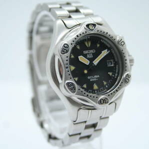 【現状品】Seiko AGS Scuba 200m Auto Quartz Date Black Dial Boys セイコー AGS 黒文字盤 ボーイズ 自動発電クォーツ 3M22-0A20 #T287の画像5