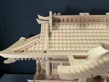 まごころ堂　展示品の神棚　タモ彫刻三社　入母屋　高さ50㎝　幅97㎝　奥36㎝（TS）　5807_画像2