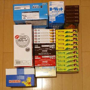 カプリコ　ヨーグレット　ポッキー　アーモンドチョコ　きのこの山　たけのこの里　源氏パイ　ミルクチョコ　ハリボー　詰め合わせセット