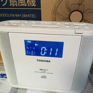 動作確認済み☆TOSHIBA 東芝 CD ラジオ クロック付 目覚まし機能付 TY-CDR7(W) ホワイト CUTEBEAT 2014年製 0424-へび-IWA-6の画像2